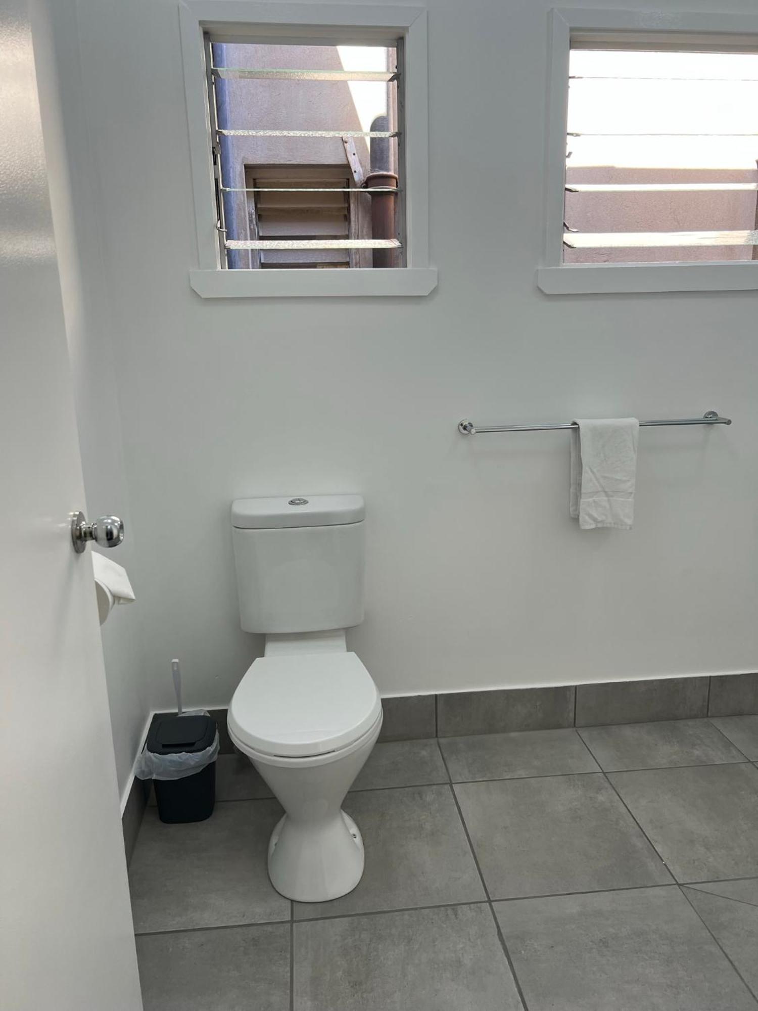 Essex Court - House Apartment *