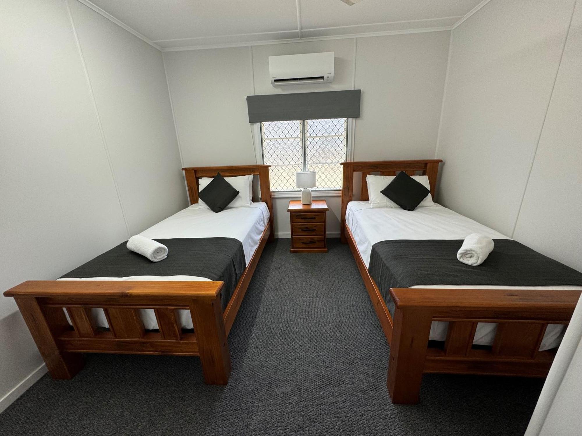 Apartment Essex Court - House