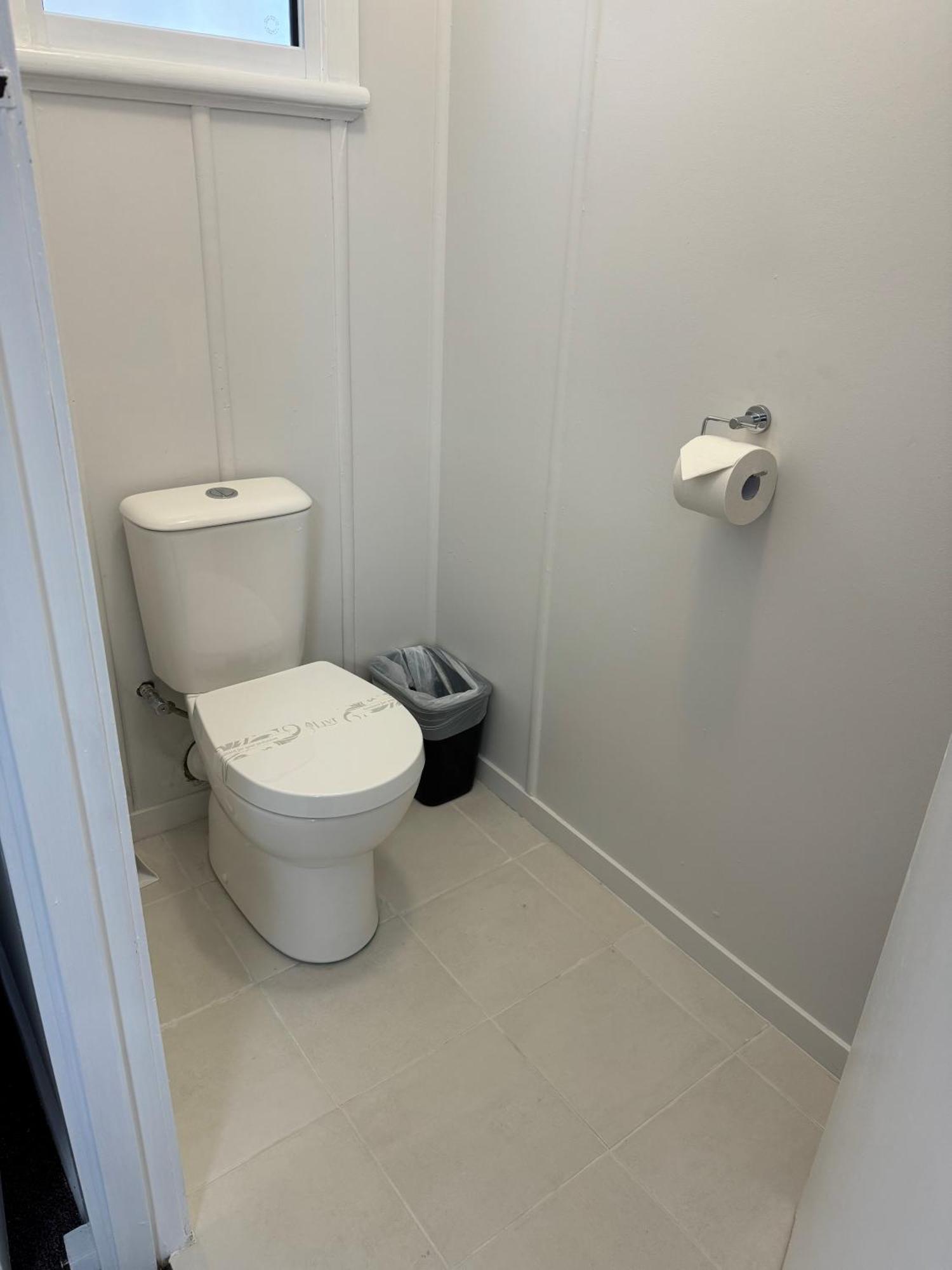 Essex Court - House Apartment *